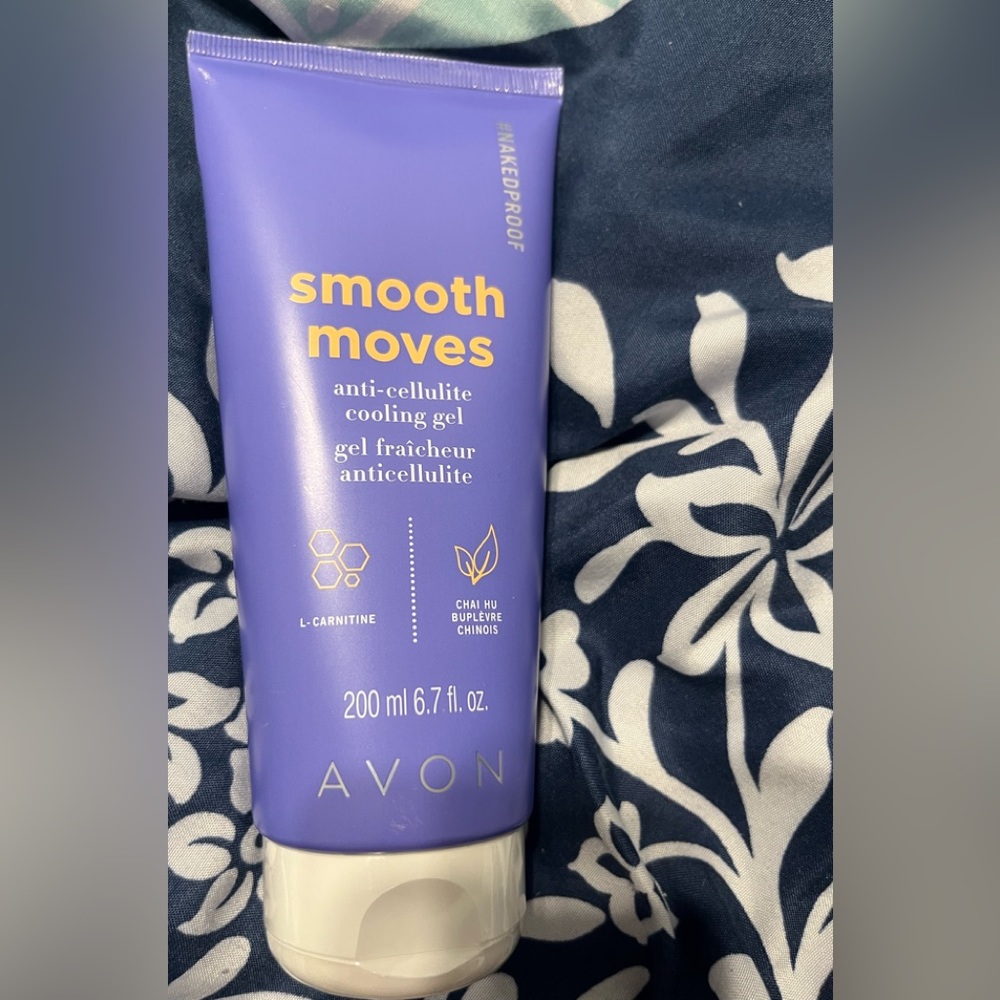 Avon smooth moves anti -Cellulite cooling gel 6.7oz